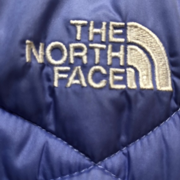 The North Face reversible down vest - Picture 5 of 8